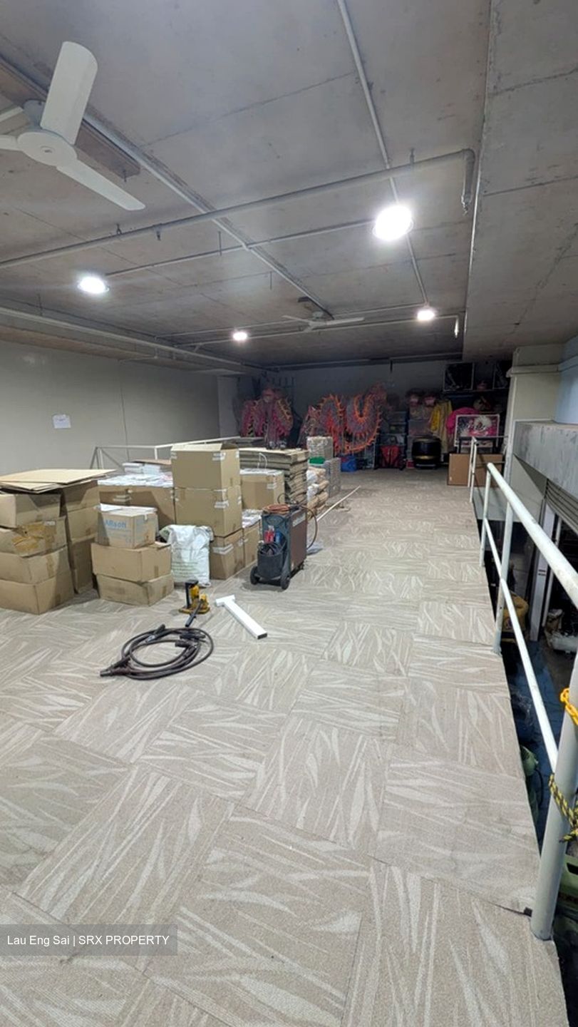 Ispace (D22), Warehouse #560233451